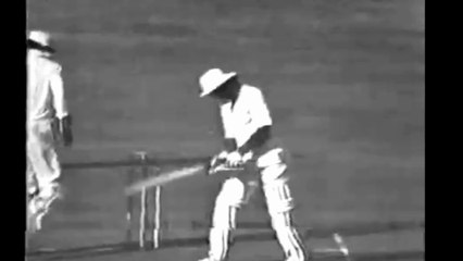 Abdul Qadir 1 for 27 in 11 Overs 5 Mdns vs India 3rd Test, Wankhede Bombay, December 16 - 20, 1979