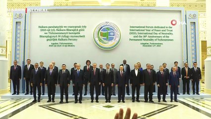 Erdoğan, Uluslararası Barış ve Güven Forumu’nda aile fotoğrafına katıldı