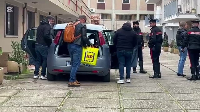Sassari, il 55enne indagato per i roghi portato in caserma: interrogatorio decisivo per far luce sulla scia di incendi