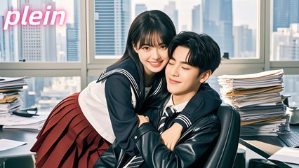 pauvre petite fille adoptée par PDG a réchauffé son cœur de pierre, et il est tombé amoureux d'elle