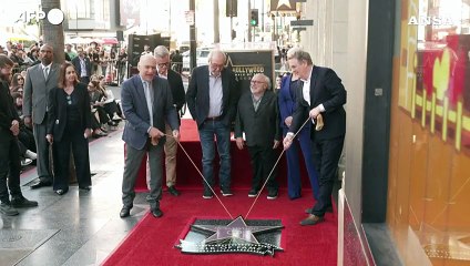 Los Angeles, il regista James Brooks riceve una stella sulla Hollywood Walk of Fame