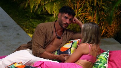 La Isla De Las Tentaciones 9X12 Mayeli Asalta Villa MontañA