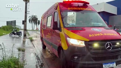 Motociclista fica ferido após queda na Avenida Tito Muffato, em Cascavel