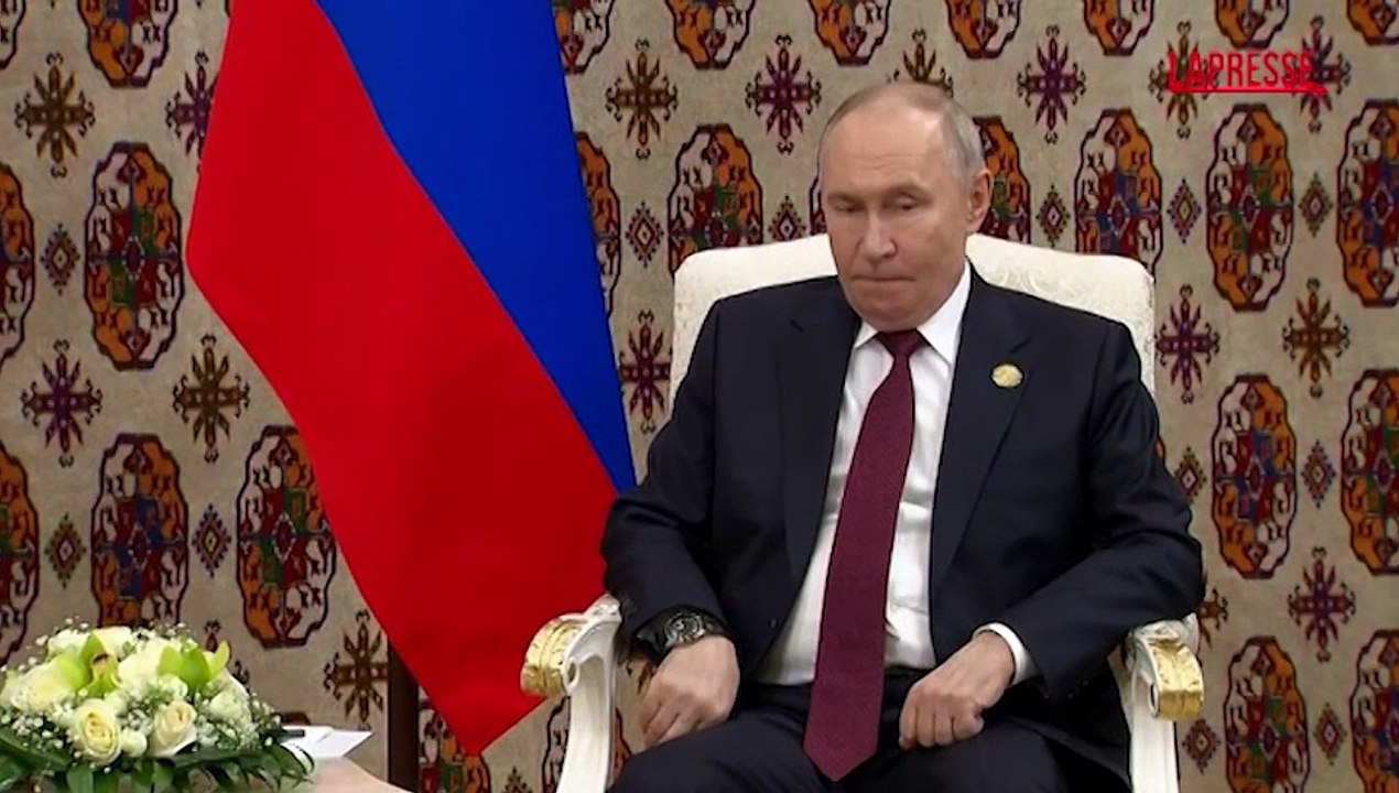 Russia, Putin incontra presidente Iran Pezeshkian in Turkmenistan