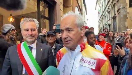 La fiaccola olimpica a Lucca
