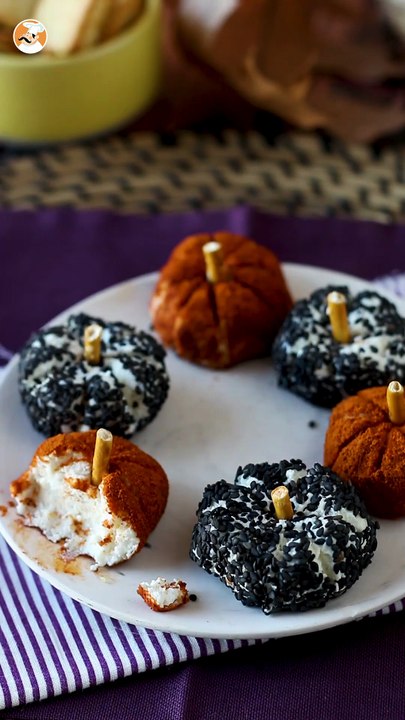 Bolitas de queso con forma de calabaza: el aperitivo más fácil y bonito para halloween