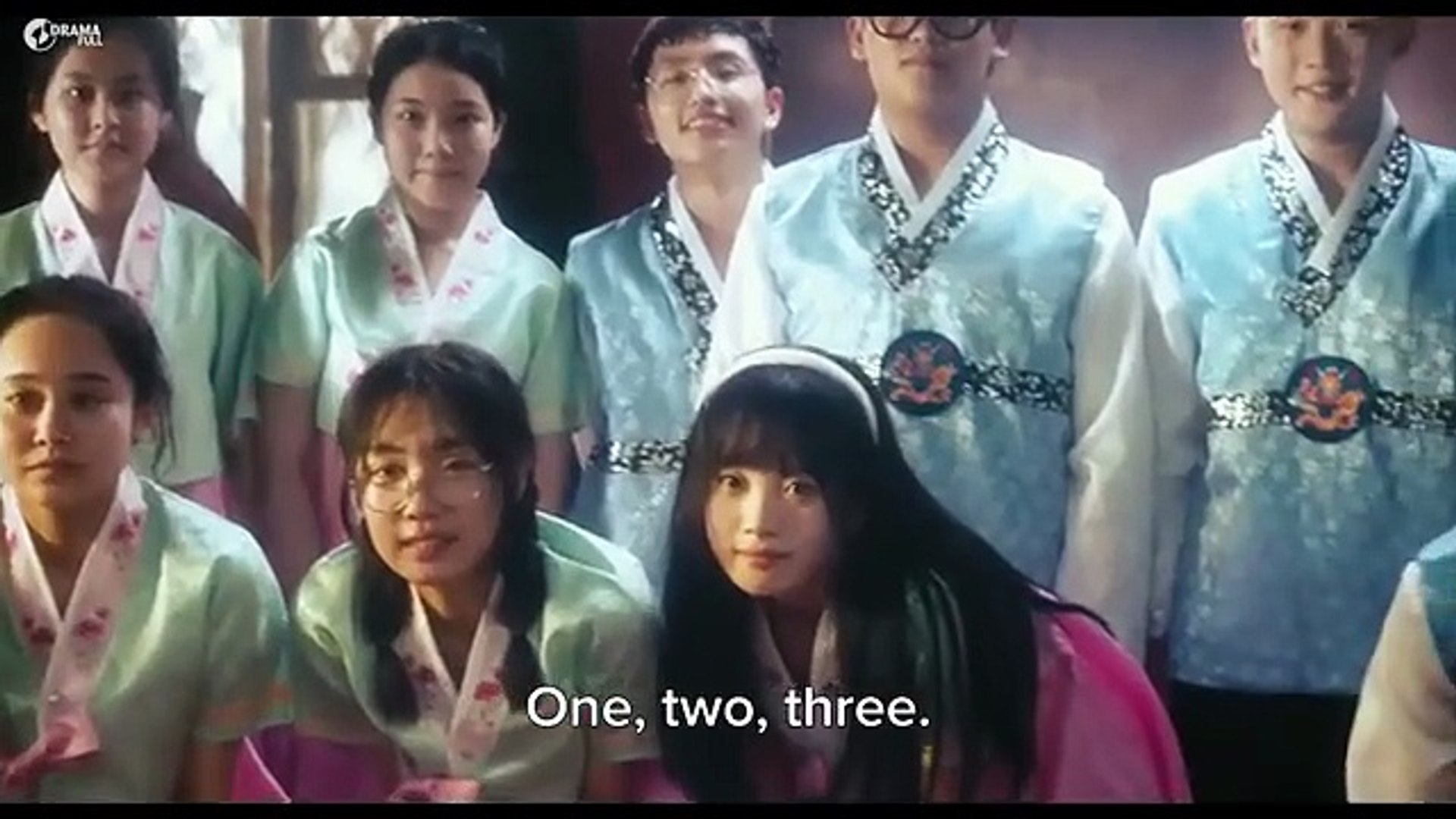 ⁣Chinese. Lesbian. Movie