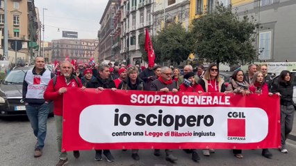 In diecimila in piazza a Napoli al corteo Cgil contro la manovra