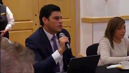 Marlon Ochoa consejero del CNE por el oficialismo reconoció la derrota del Partido Libre.