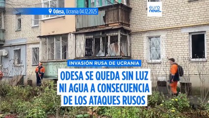Un ataque ruso incendia un buque extranjero en Odesa y Ucrania golpea una refinería clave en Rusia