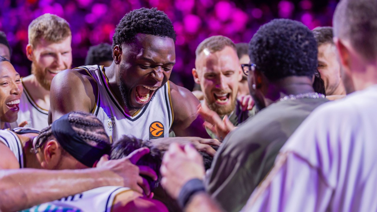 Im Video: Obst mit Anklebreaker-Dreier, doch Dubai hat das letzte Lachen