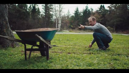 La casa al final de la curva - Trailer español