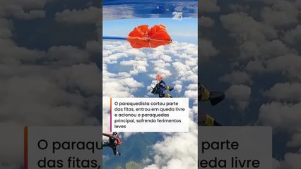 Paraquedista fica preso à asa de avião durante salto na Austrália; veja o momento #shorts