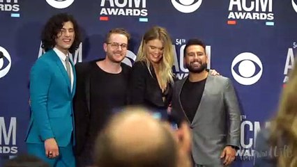 Reba Reacts To Lil Nas X Old Town Road At ACMs 2019