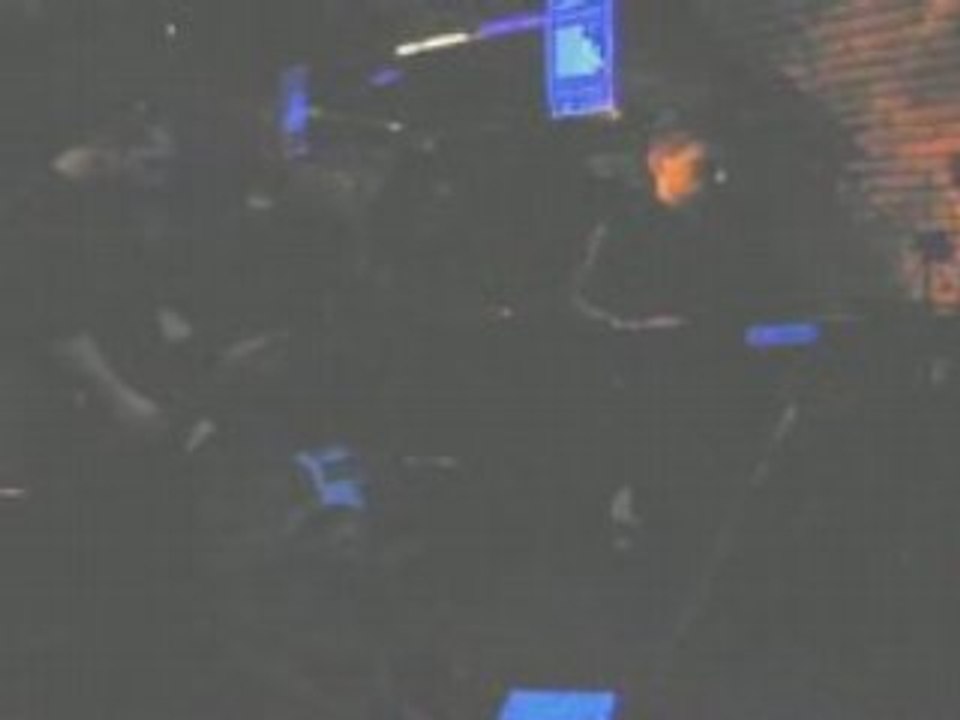 Alien sexy dance (Live Toulouse 19-04-08)