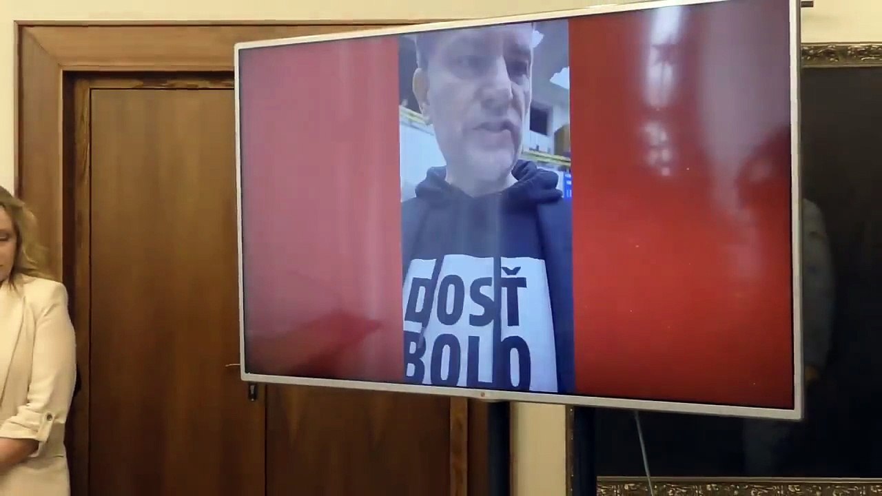 ZÁZNAM: Smer a Hlas vyzvali opozíciu, aby odsúdili agresívne konanie Matoviča