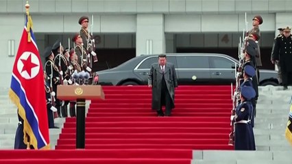 Kim Dzong Un wita północnokoreańskich żołnierzy wracających z walk po stronie Rosji