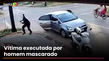 Criminoso com máscara do 'Pânico' mata homem a tiros em conveniência no MS