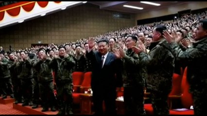 Nord Corea, Kim Jong-un accoglie le truppe tornate dalla Russia