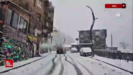 Rize'de Ayder Yaylası, kar yağışının ardından beyaza büründü