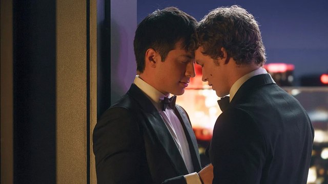 'Heated Rivalry' Renewed for Season 2 HBO Max and Canada's Crave | THR News Video