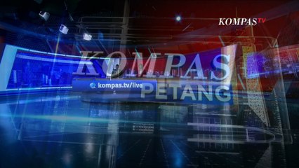 Diduga Mengantuk, Mobil Terguling Tabrak Warung & Motor di Jakarta Timur | KOMPAS PETANG