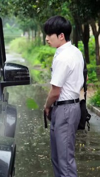 Not only did he not blacken up, but became more and more gentle in front of her, she dealt with every step carefully, but she couldn't escape his approach#hit short drama#domineering president#sweet pet#marriage first and then love