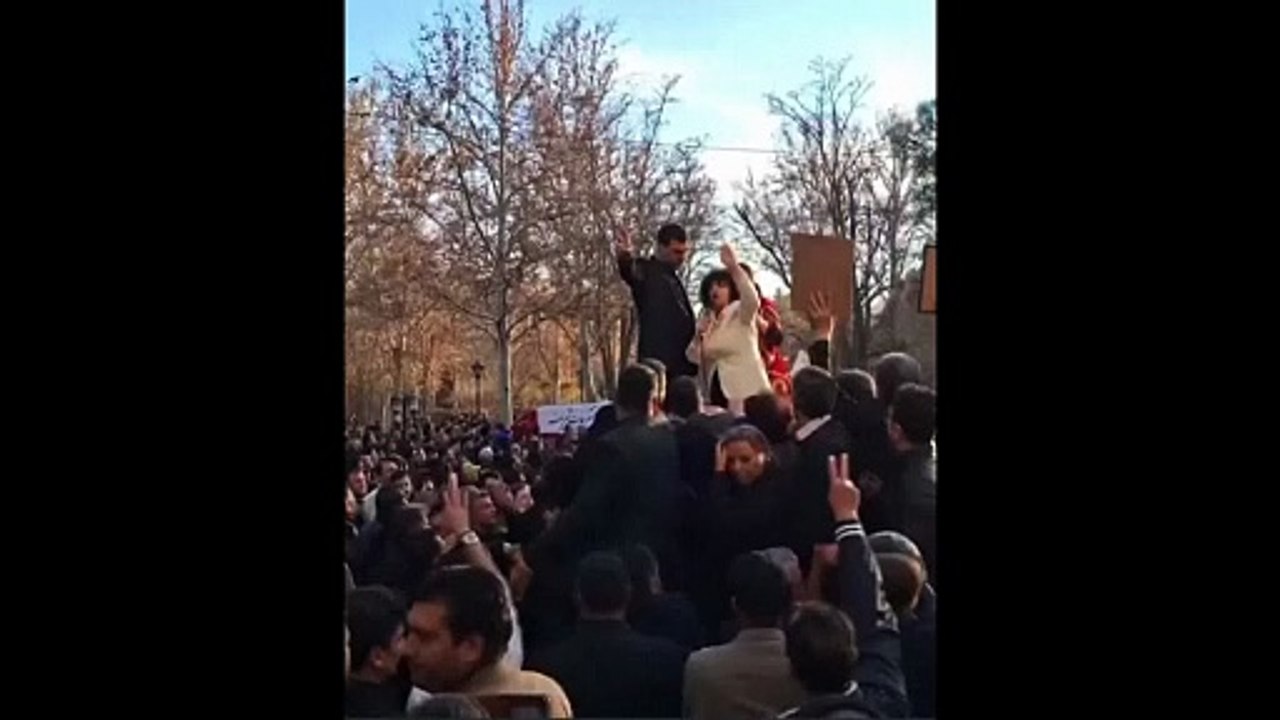 واکنش‌ها به بازداشت نرگس محمدی در مراسم خسرو علیکردی؛ آمریکا: بازداشت‌شدگان را فورا آزاد کنید