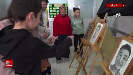 Bilecik'te gönüllü ressamlar, özel çocukların portrelerini karakalemle resmetti