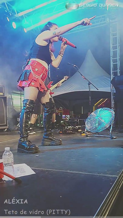 20251207 ALÉXIA - Teto de vidro (PITTY)