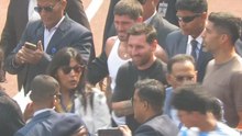 Messi arriva in India: tifosi in delirio, poi la "fuga" che scatena il caos