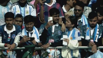 Messi Gets a Wild Welcome at Salt Lake Stadium After Statue Unveiling in India