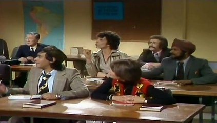 Mind Your Language S01 E02 An Inspector Calls