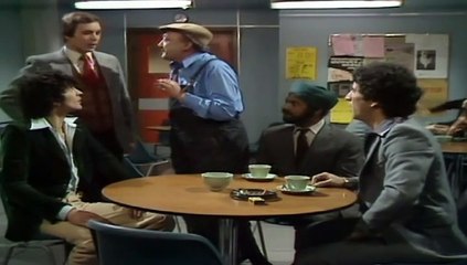 Mind Your Language - S01 - E04 - All Through The Night