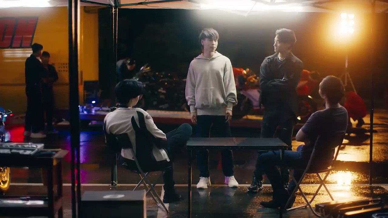 I Fall In Love With The Architect Racer EP10 (02/04)