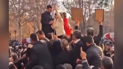 Comité Noruego del Nobel insta a Irán a liberal a activista Mohammadi