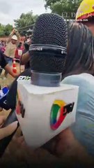 Continúan los rescates y una mujer pide que busquen a su hermano