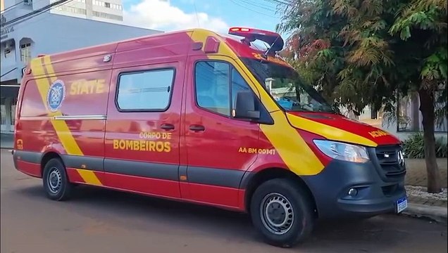Jovem fica ferido em acidente entre moto e carro no centro de Cascavel