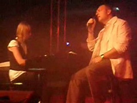 Mistral gagnant piano + chant