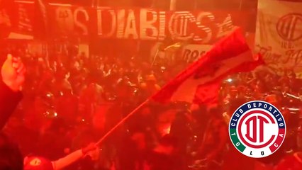 Afición de Toluca se reúne en el Estadio Nemesio Diez para cantarle a su equipo rumbo a la final con Tigres