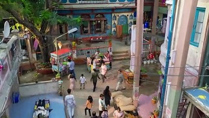 Tumm Se Tumm Tak E159 Gayatri Meets with an Accident 720p Zee5 WEB-DL Hindi AAC2.0 H.264-Rvm.mp4