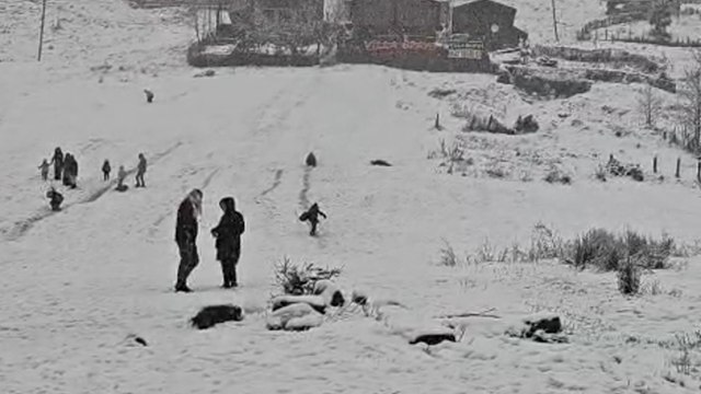 Ayder Yaylası’nda görsel şölen: Beyaz örtüye büründü!