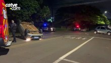 Carro capota após perseguição policial no bairro Parque São Paulo