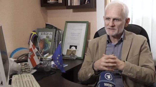 Belarús libera al Nobel de Paz Ales Bialiatski y la activista María Kalesnikova