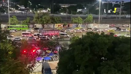 Ônibus do Fluminense chega ao Maracanã para o clássico na Copa do Brasil