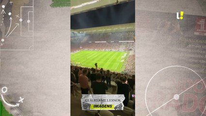 Torcida do Corinthians exalta Hugo Souza