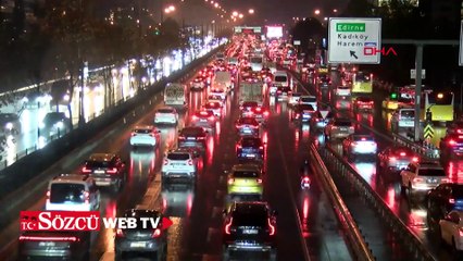 İstanbul'da haftanın ilk iş gününde yağışın trafik yoğunluğu
