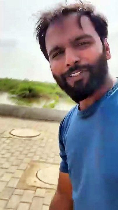 Dost ka paaon tor diya