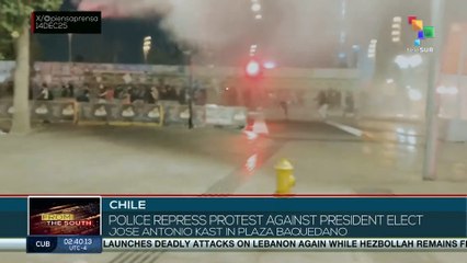 Chile: Police repress protest against president elect José Antonio Kast in Plaza Baquedano