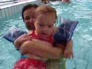 Première baignade à la piscine municipale...enfin !